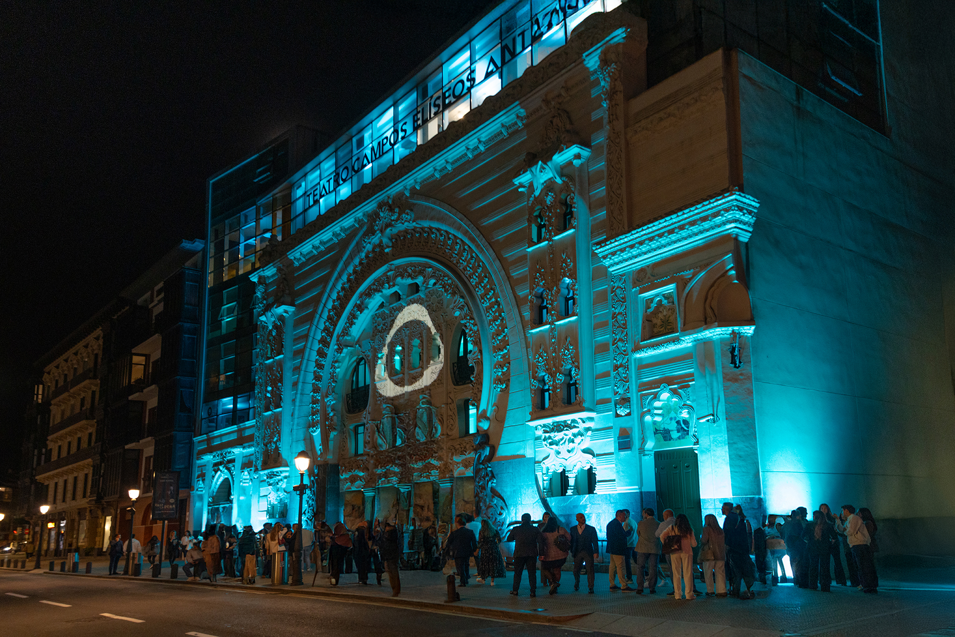 IQOS – Forever Curious Campaña + OE